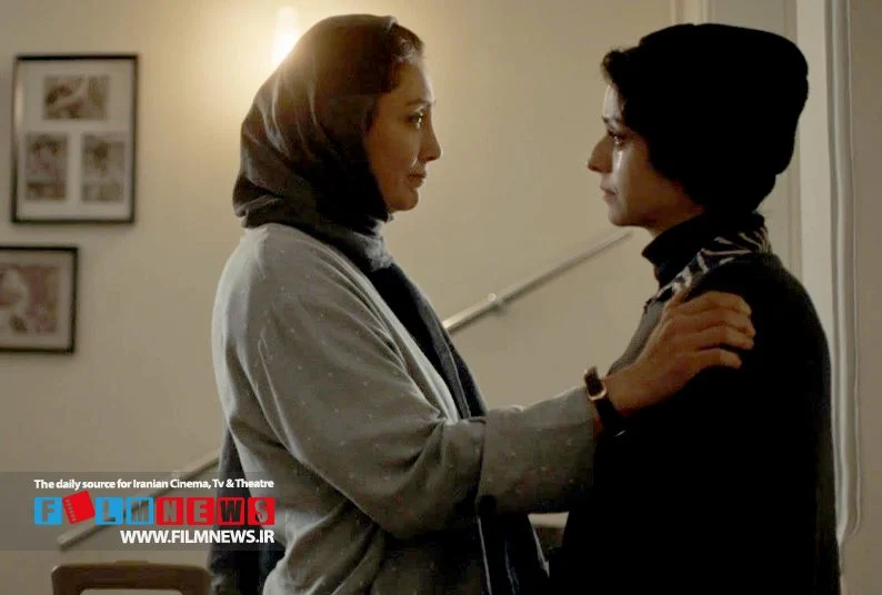 لباسهایی که از قاب تصویر به خیابان رسیدند 5 افزایش سریالهای تولیدی توسط شبکههای نمایش خانگی و تنوع در داستانها و فضای متفاوتِ پوششی و محتوایی، سبب افزایش شمار مخاطبان این شبکهها شده است. 4 1 لباسهایی که از قاب تصویر به خیابان رسیدند